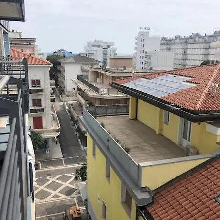 Apartment A Due Passi Dal Mare - Family Lido di Jesolo